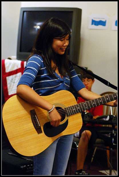Olivia jamming