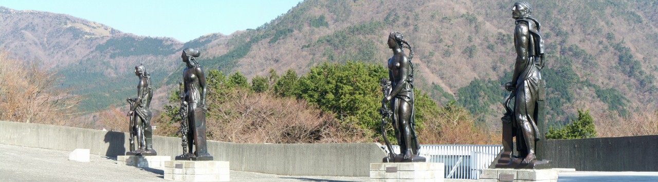 Greco-statues of Hakone